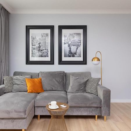 Stylish Atol Apartment With Free Parking In The Heart Of Gdansk By Noclegi Renters 외부 사진